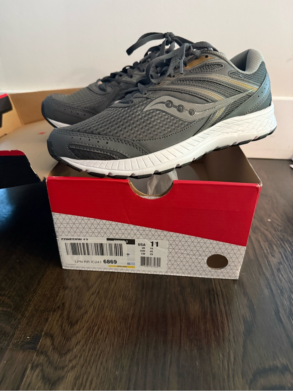 Saucony Men's Gray Athletic Running Sneakers with White Sole